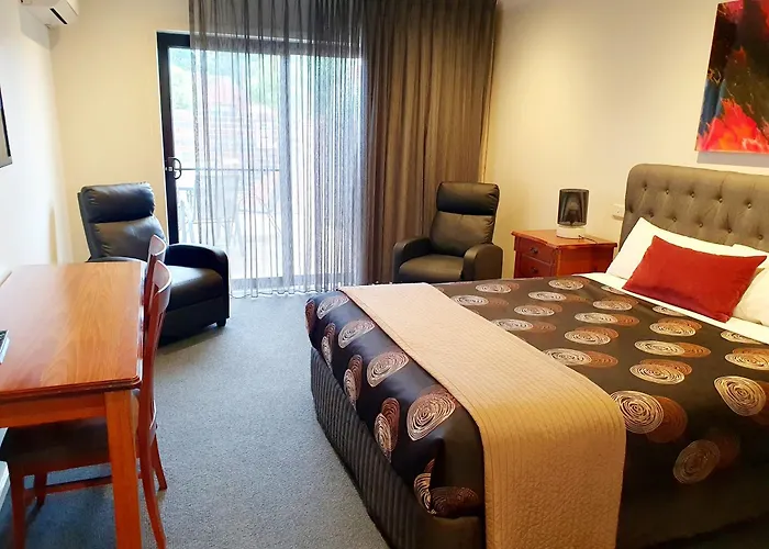 Addison Motor Inn